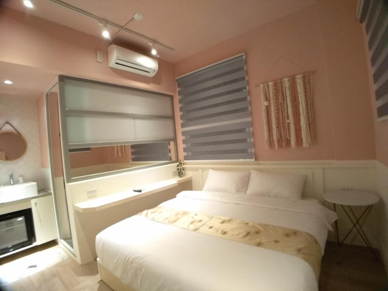 愛旅行民宿&近東大門夜市 Hualien Dış mekan fotoğraf